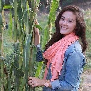 Meet your Posher, Monica